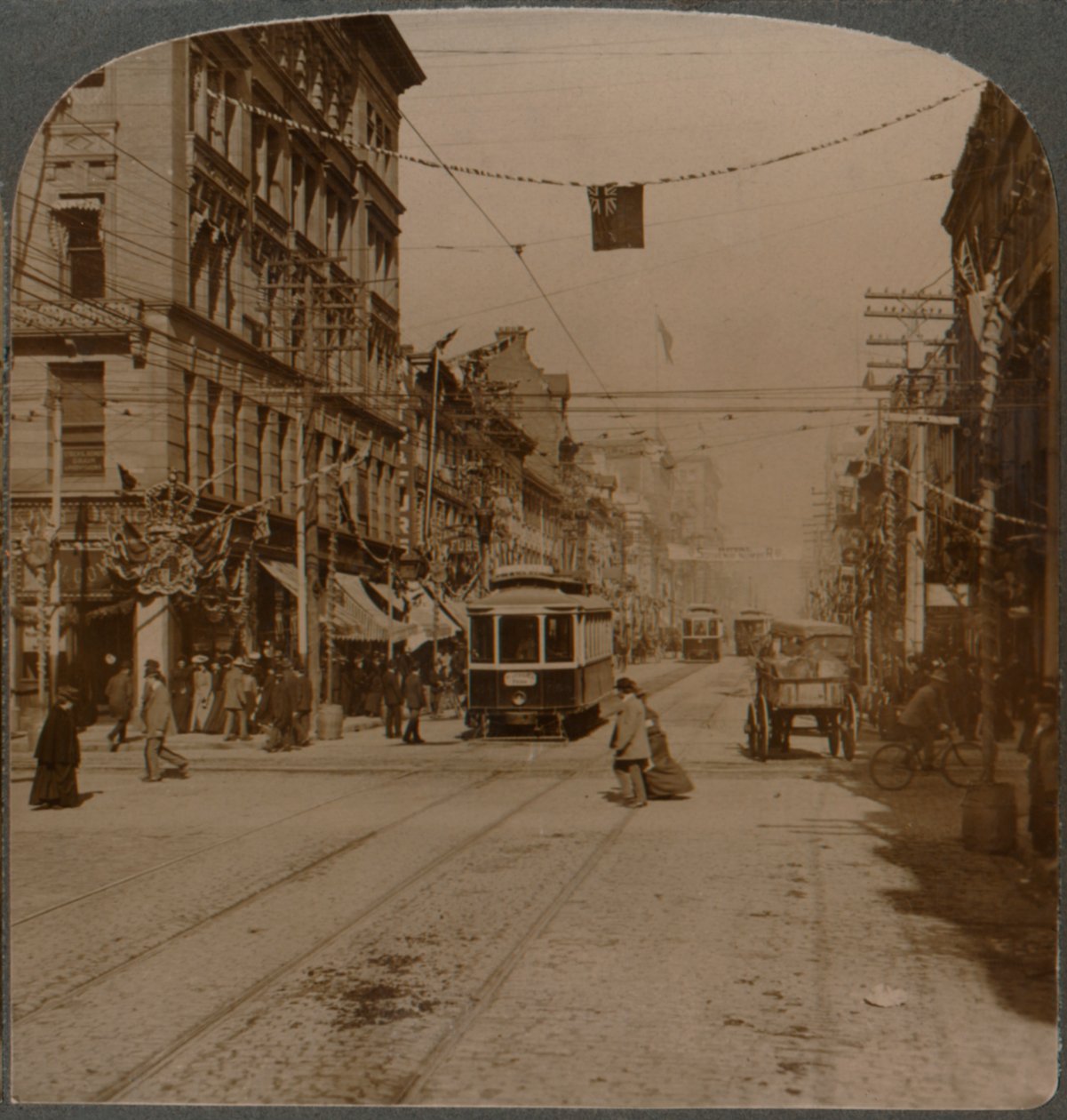 Yonge St., olhando para o norte da King St., o movimentado centro de Toronto, Canadá, 1904 de Unbekannt