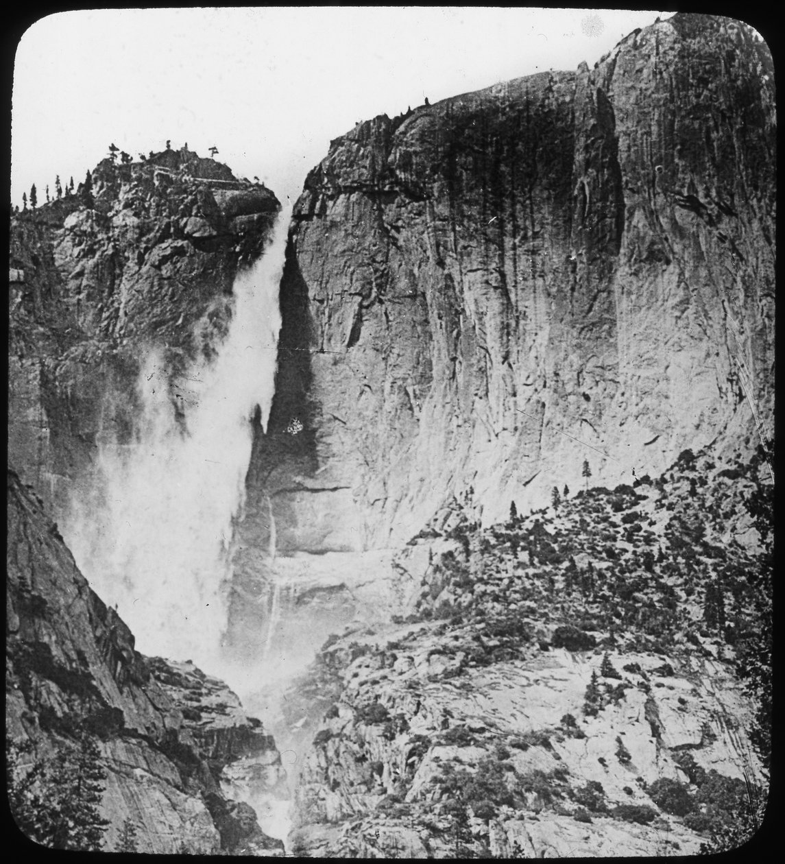 Yosemite Falls, Parque Nacional de Yosemite, Califórnia, EUA, final do século XIX ou início do século XX de Unbekannt