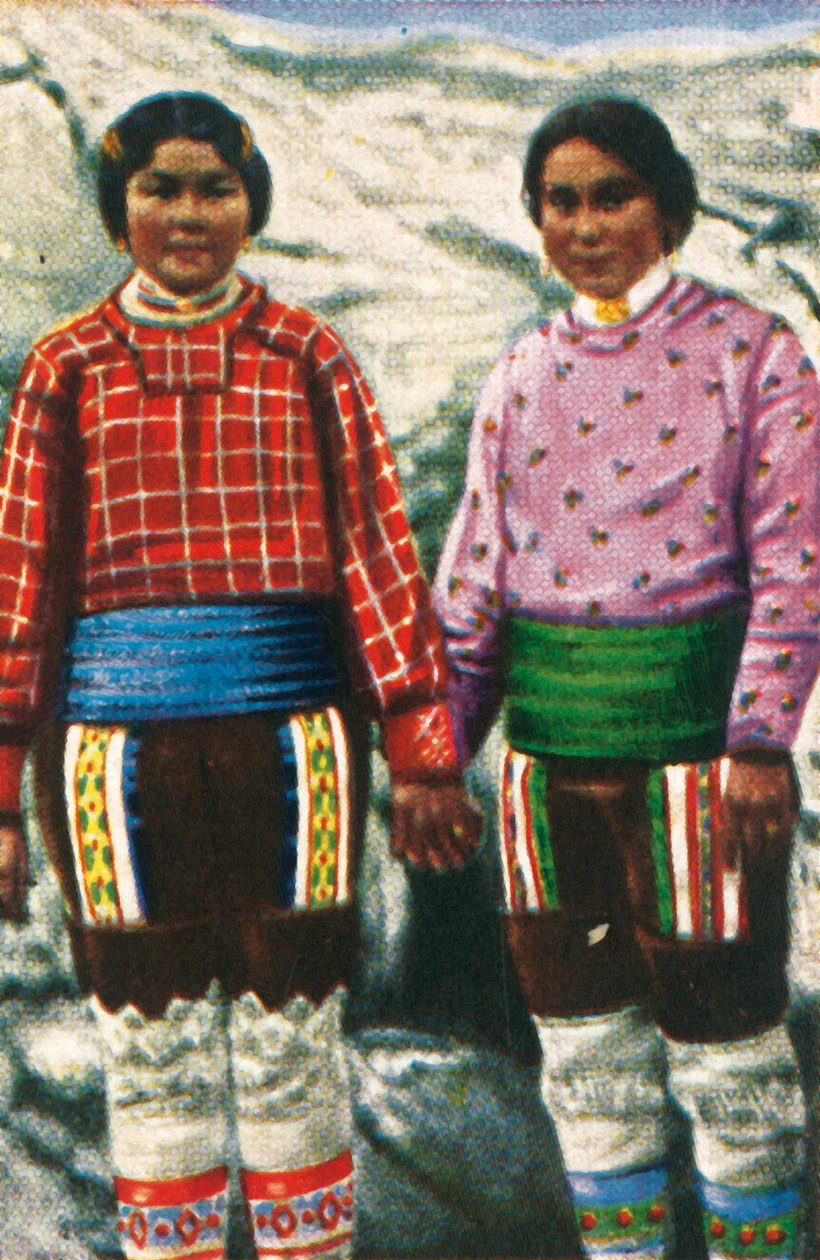 Mulheres jovens Inuit, Groenlândia, c1928. de Unbekannt