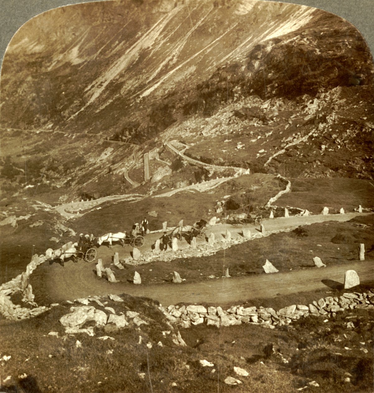 Barras de ziguezague da estrada Grjotlid para Mark - 10 milhas de viagem por 3 34 milhas de distância reta, Noruega de Unbekannt