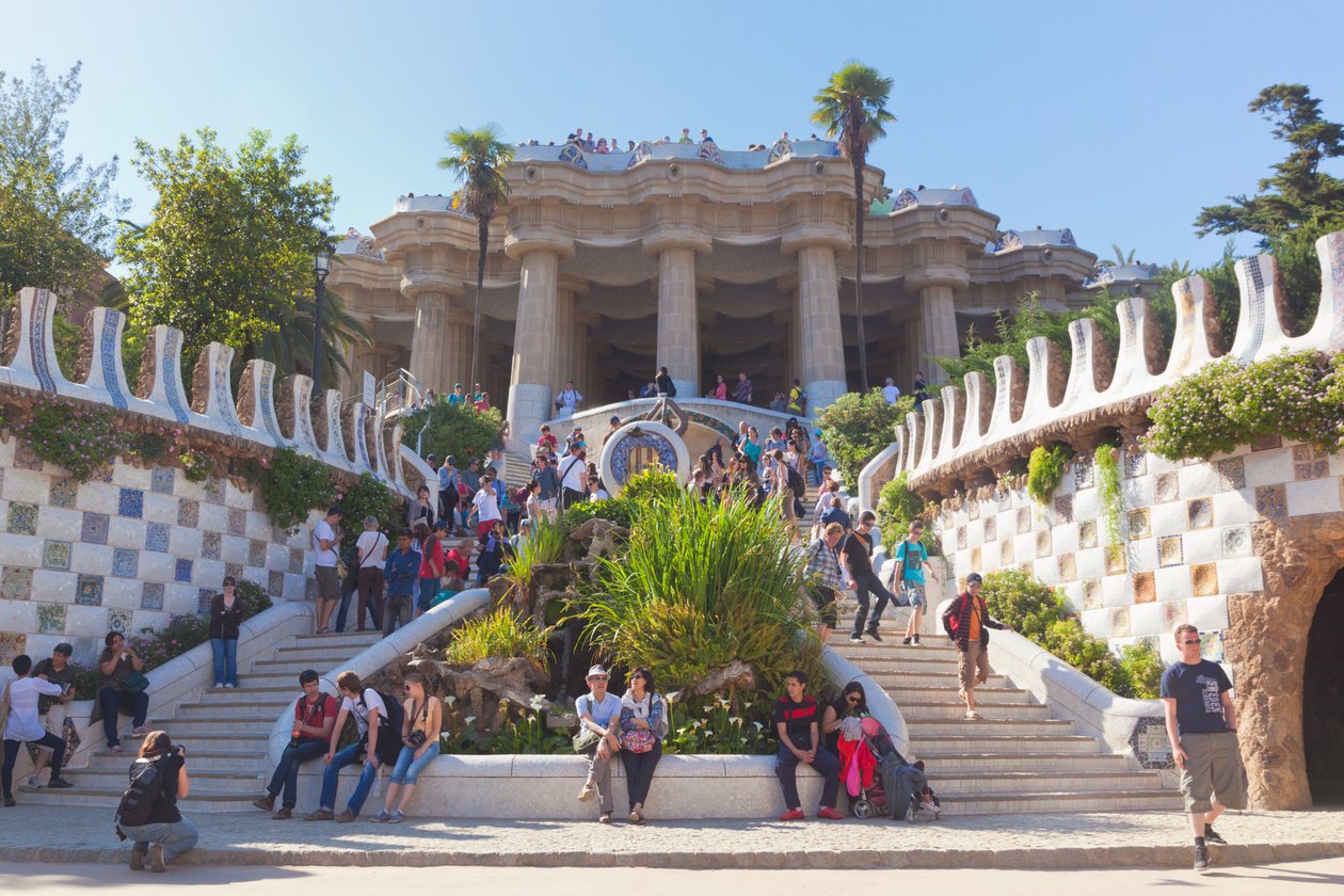 Barcelona, Espanha. Entrada para o Parc Güell, Patrimônio Mundial da UNESCO projetado por Antoni Gaudi. de Unbekannt Unbekannt