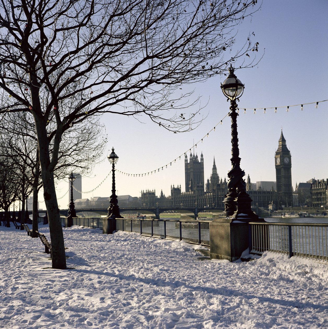 Big Ben, Abadia de Westminster e Casas do Parlamento na neve de Unbekannt Unbekannt