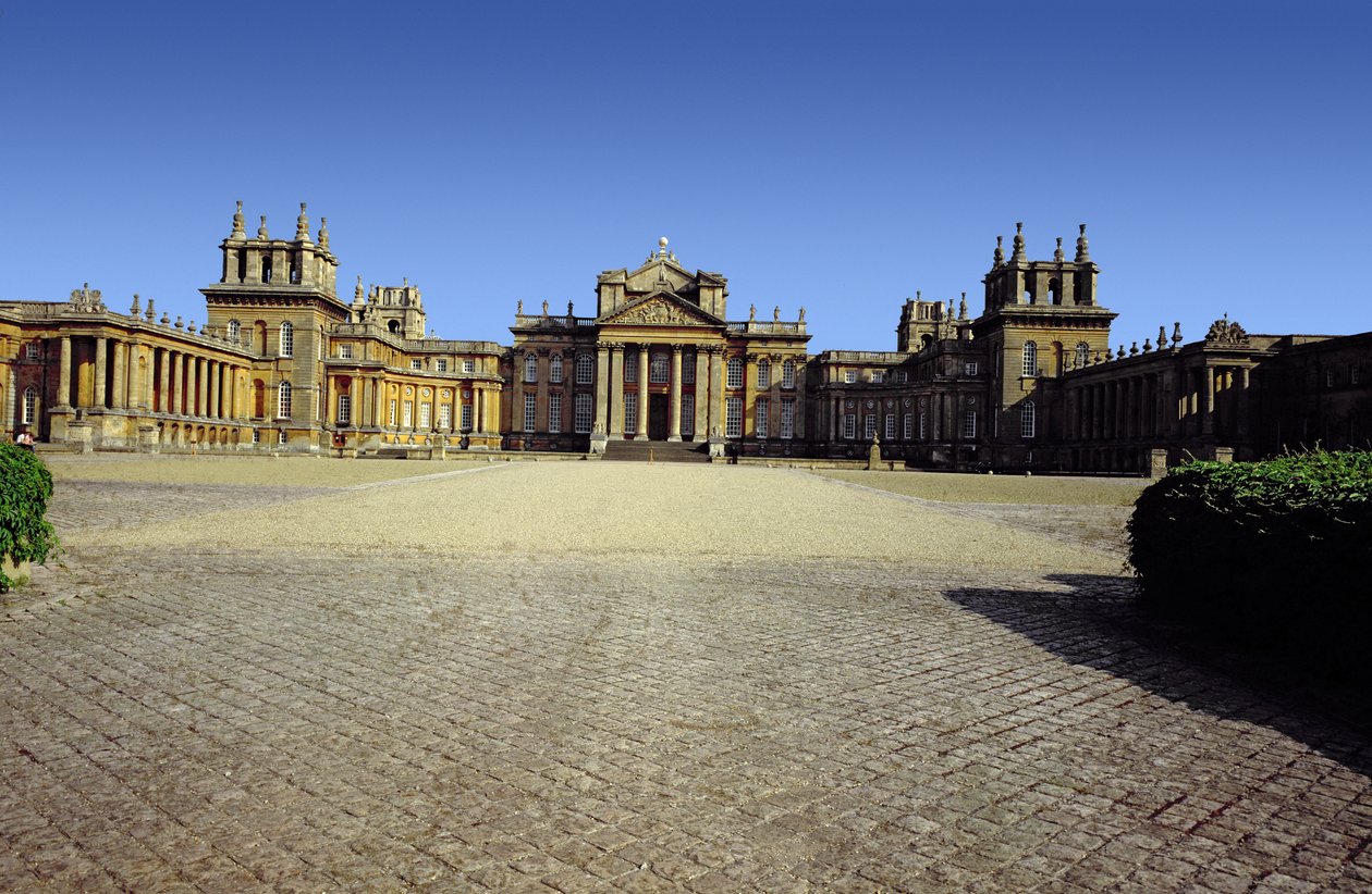 Palácio de Blenheim, vista exterior, construída por John Vanbrugh, (1664-1726) e Nicholas Hawksmoor, (1661-1736) entre 1705 e 1722, Oxfordshire, Reino Unido de Unbekannt Unbekannt