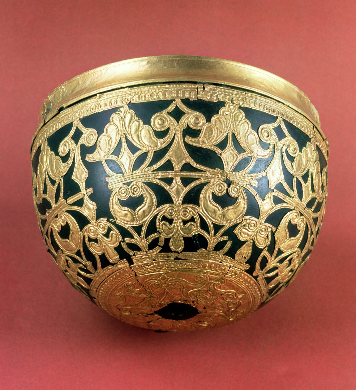 Openwork de ouro para uma taça envernizada da arte celta Schwazenbrach, século 5 aC de Unbekannt Unbekannt
