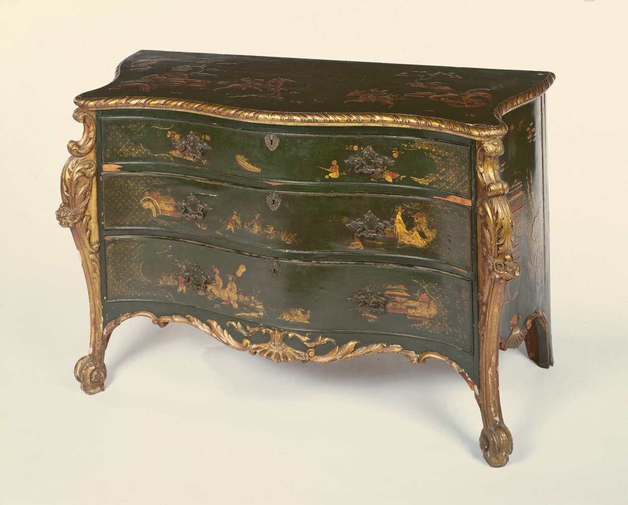 Espreguiçadeira serpentina verde lacada e dourada, no estilo de Thomas Chippendale de Unbekannt Unbekannt