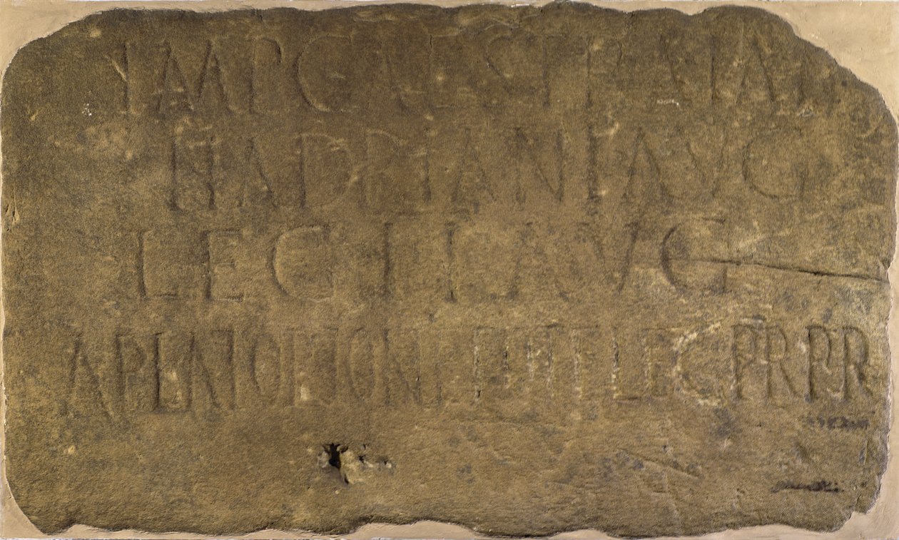 Inscrição de milecastle 38 na parede de Adriano, registrando a construção do milecastle pela 2ª Legião Augusta, 122-125 dC de Unbekannt Unbekannt