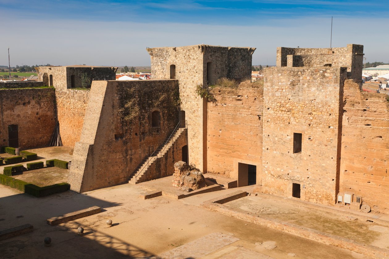 Niebla, província de Huelva, Andaluzia, sul da Espanha. O Castelo dos Guzmans. de Unbekannt Unbekannt