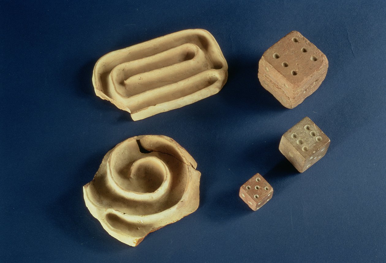 Dados de arenito e jogo de labirinto de terracota, Harappa, 2300-1750 aC de Unbekannt Unbekannt