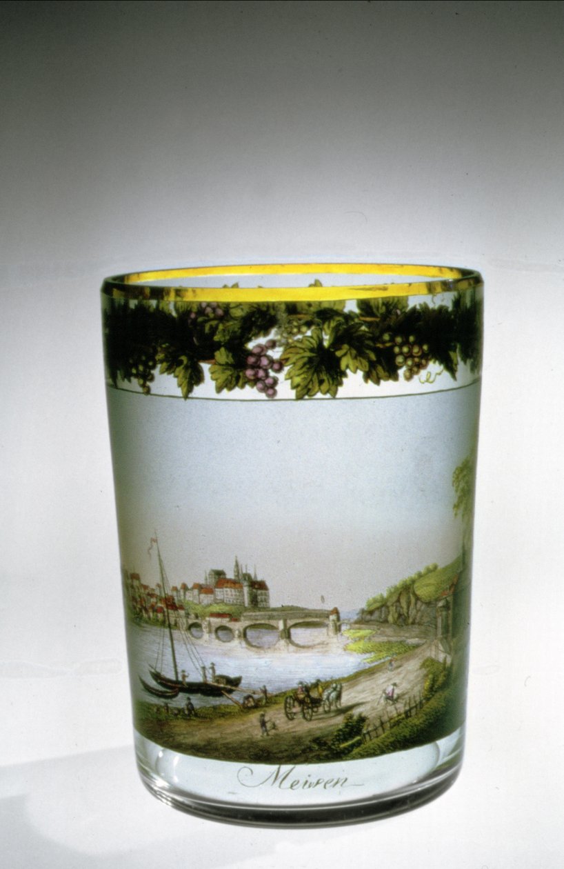 Tumbler esmaltado com uma vista de Meissen por Samuel Mohn, alemão, início do século XIX de Unbekannt Unbekannt