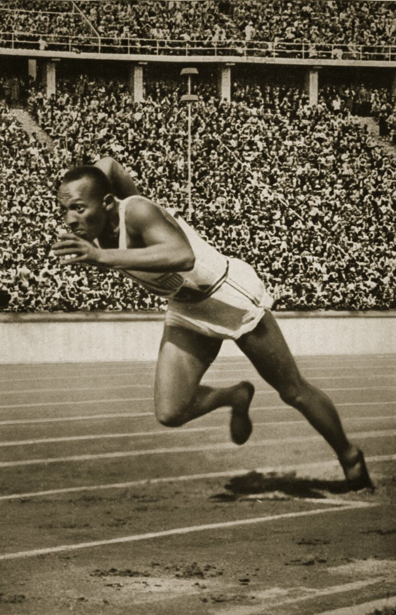 Jesse Owens no início da corrida de 200m nos Jogos Olímpicos de Berlim de 1936 de Unbekannt Unbekannt