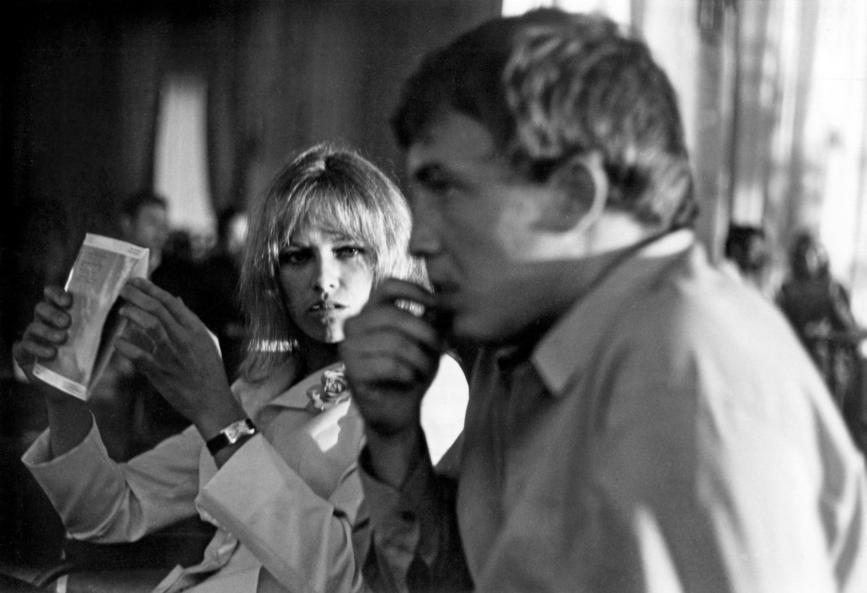 Nathalie Delon e Stefan Markovic em Saint-Tropez em 1967 de Unbekannt Unbekannt