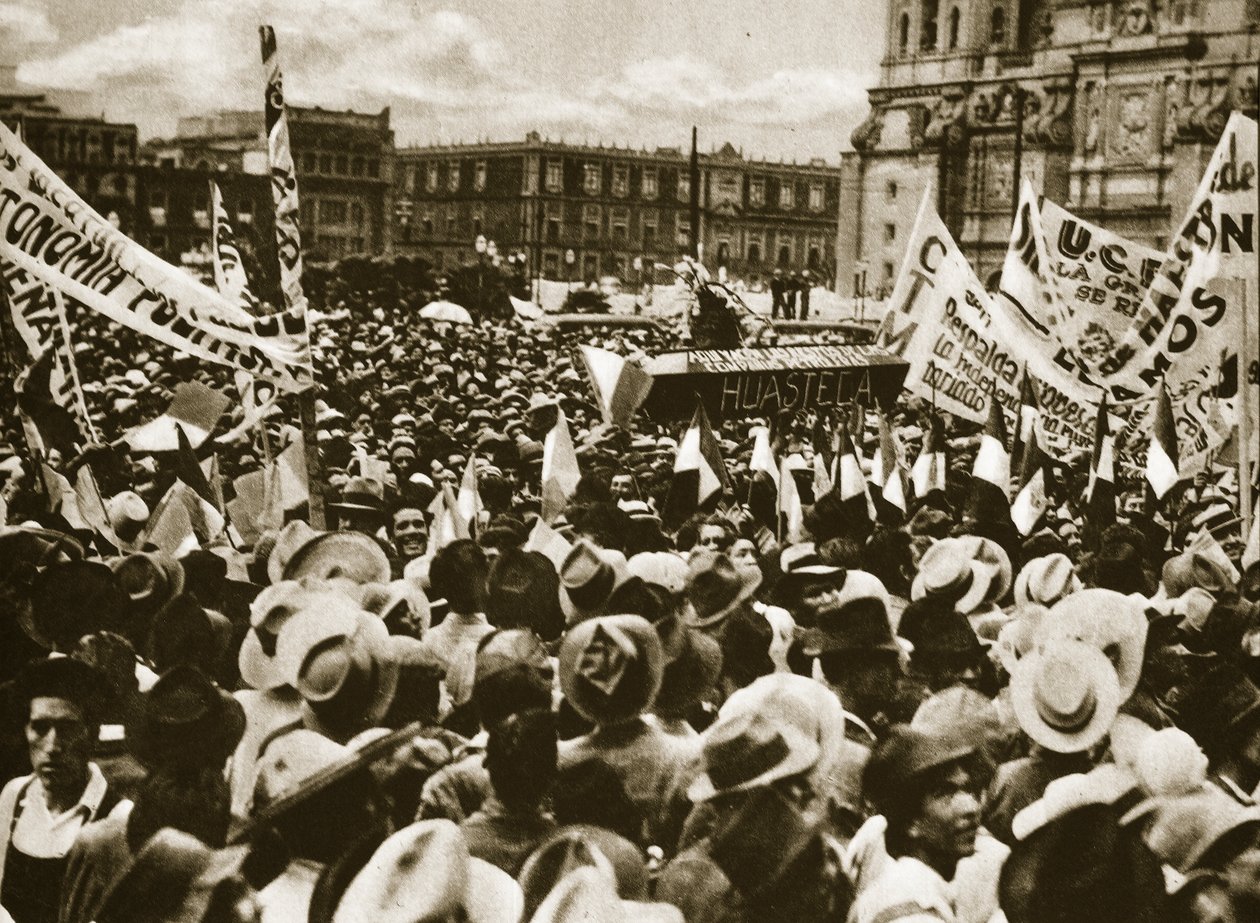 Multidões na Cidade do México celebram a nacionalização das reservas de petróleo, março de 1938 de Unbekannt Unbekannt