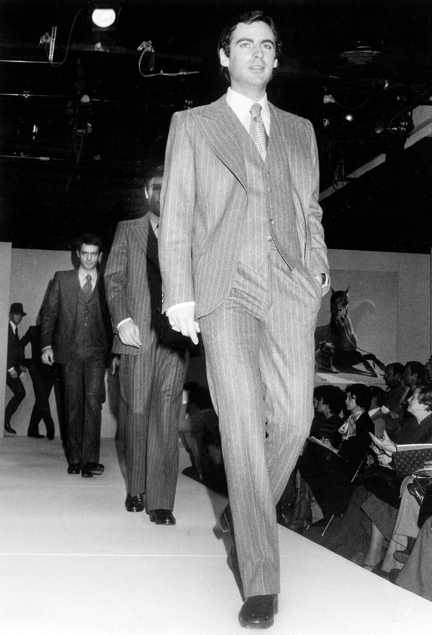 Homens desfile de moda para o Pierre Cardin 1973-1974 Colecção Primavera-Verão, 07 de fevereiro de 1977 de Unbekannt Unbekannt