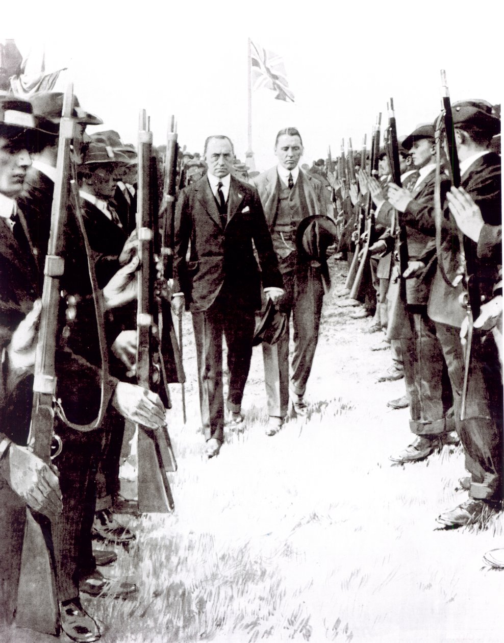 O movimento que trouxe para ser a oferta de "exclusão limitada" do governo aos condados irlandeses: Sir Edward Carson de Unbekannt Unbekannt