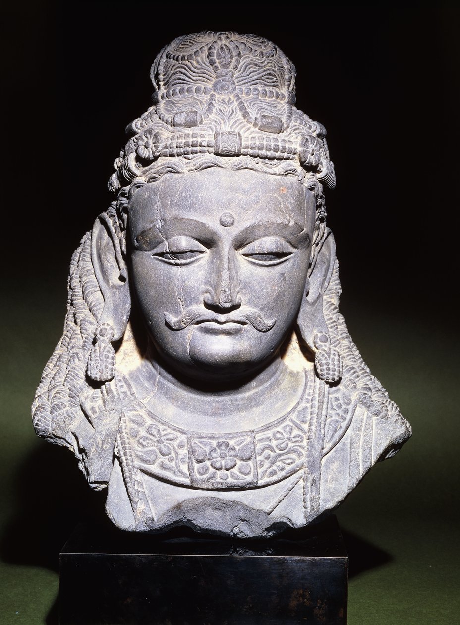 Uma grande cabeça de um Bodhisattva com uma expressão abatida, século 2 a 3 de Unbekannt