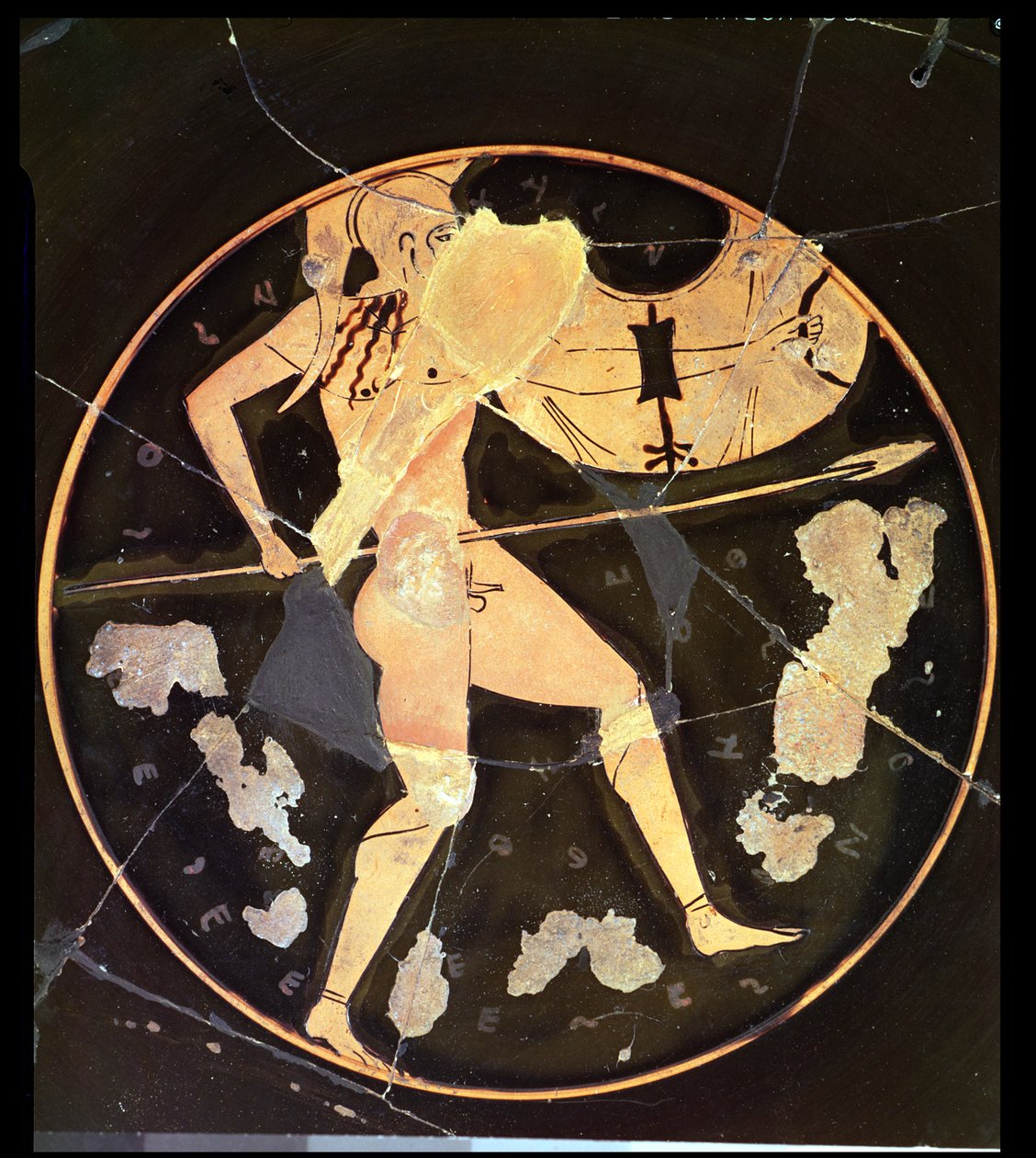 Kilíx ateniense de algaravieira vermelha representando um guerreiro grego, grego (c.500 a.C.) de Unbekannt