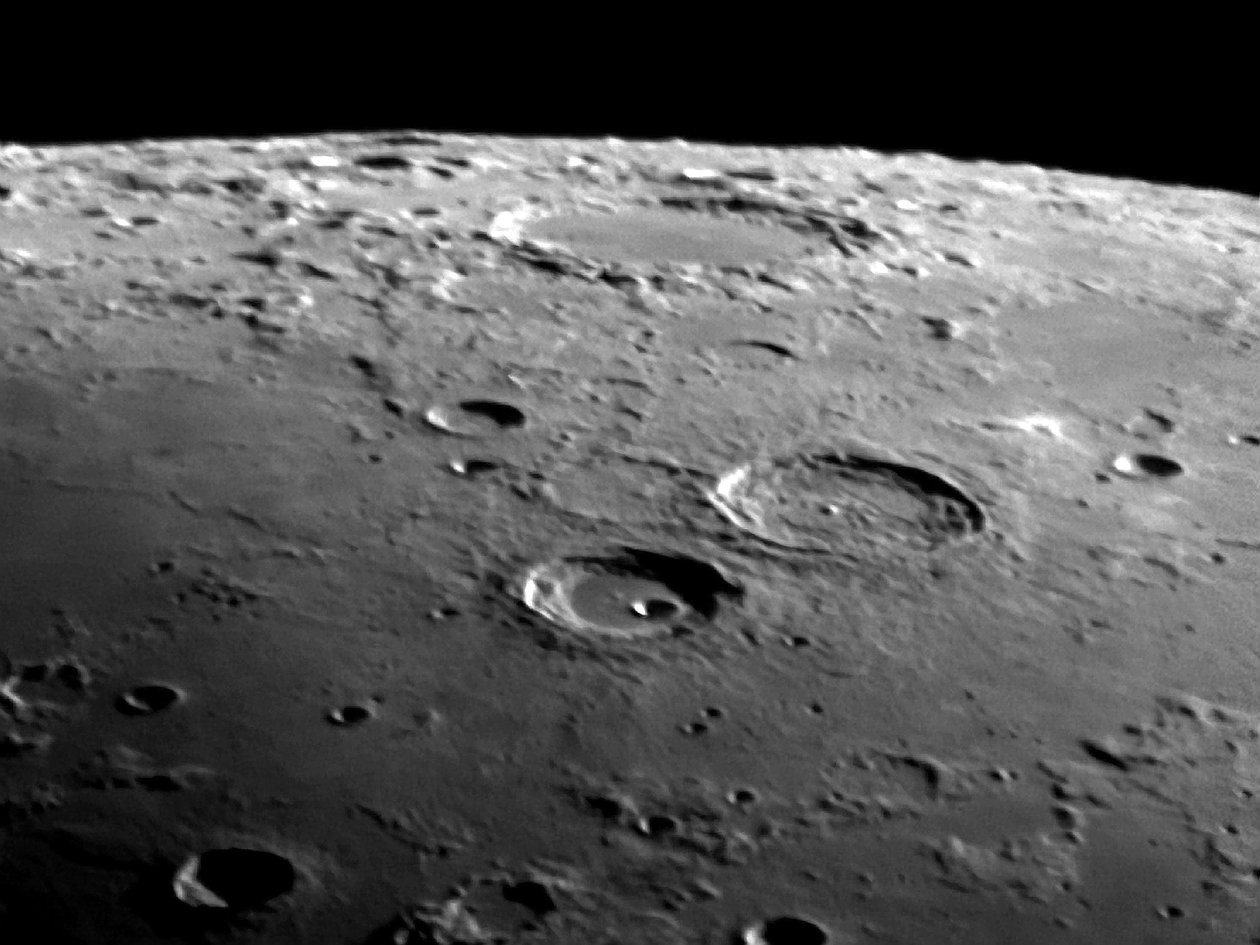 Atlas e Hercules Craters, 25 de Maio de 2004 de Unbekannter Künstler