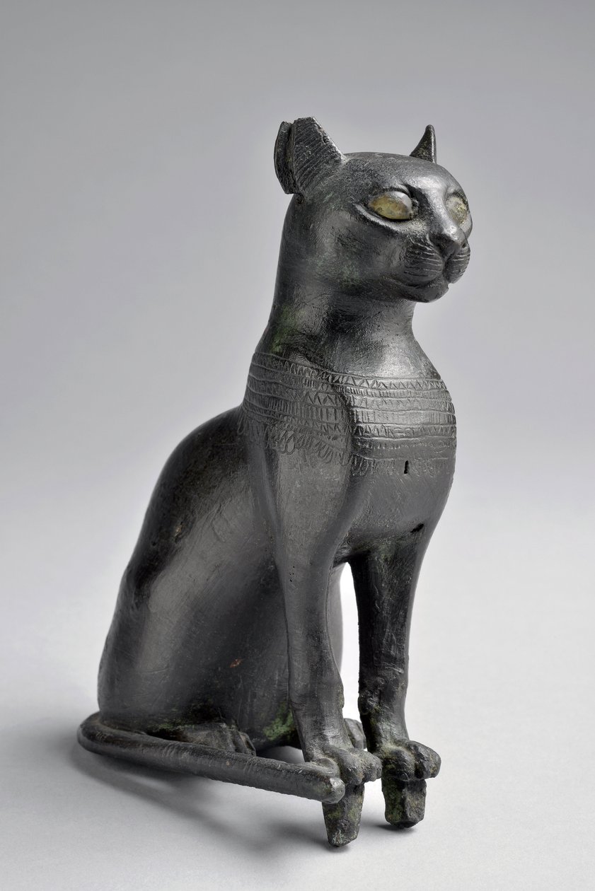 Bastet. Estatueta em bronze (metal). Baixa Época (750-332 a.C.) Egipto - Dim in cm 13 - Nº de inventário 735, Musee d
