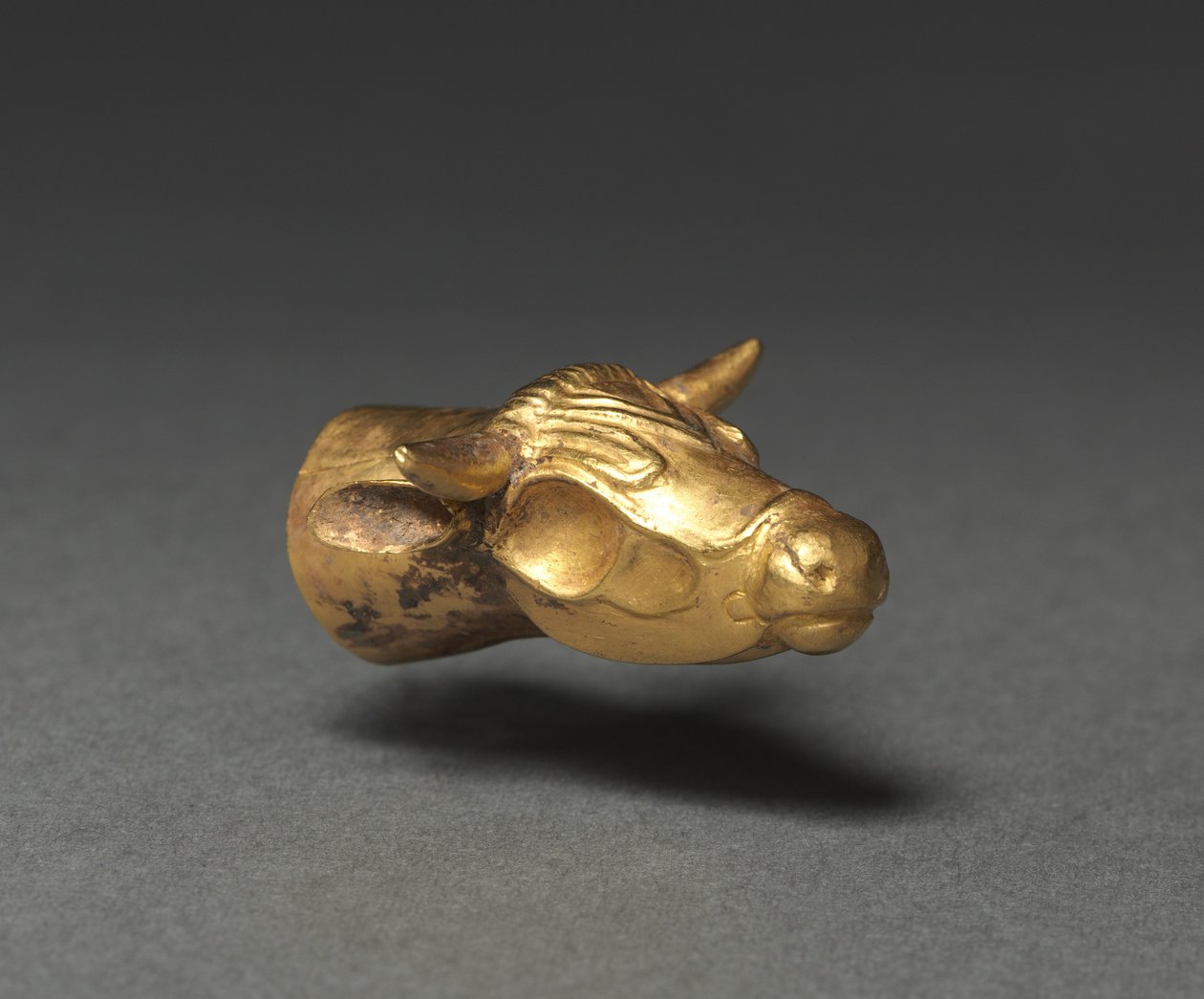 Finial bovino, 400-300 aC de Unbekannt