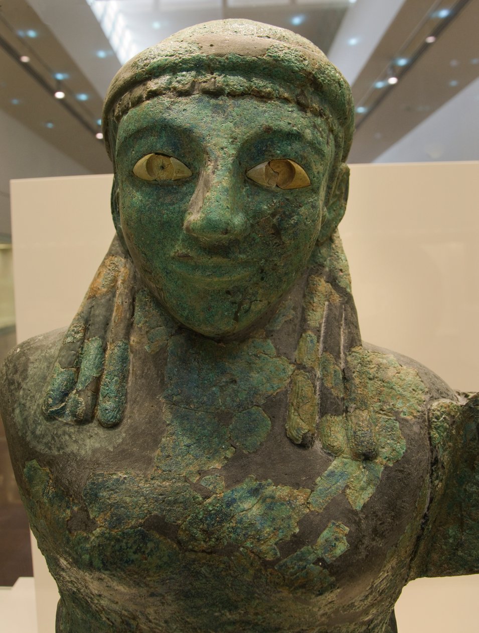 Figura alada feminina de bronze (590 AC - 580 AC), Museu Olympia, Olympia (???????), Peloponeso, Grécia (foto) de Unknown