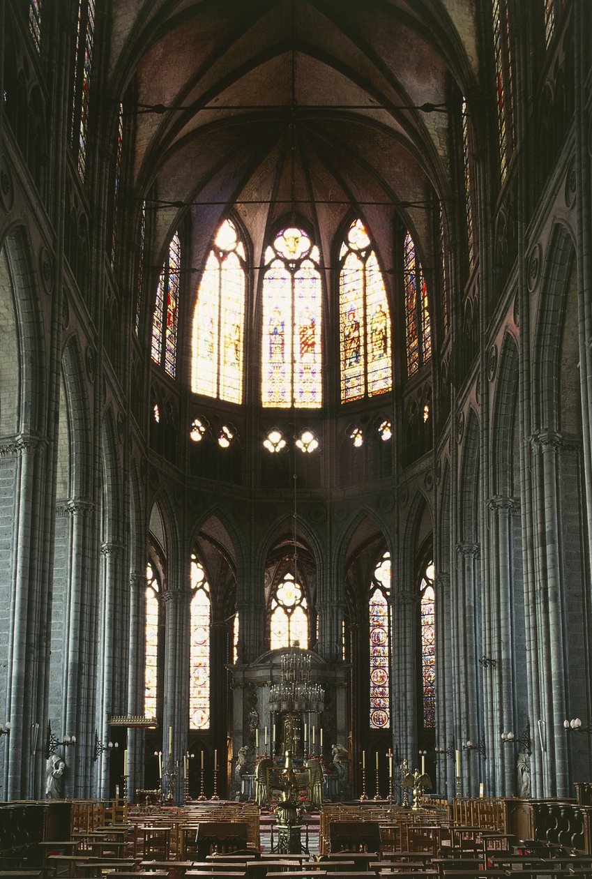 Nave central na Catedral de Nossa Senhora Tournai (foto) de Unbekannter Künstler