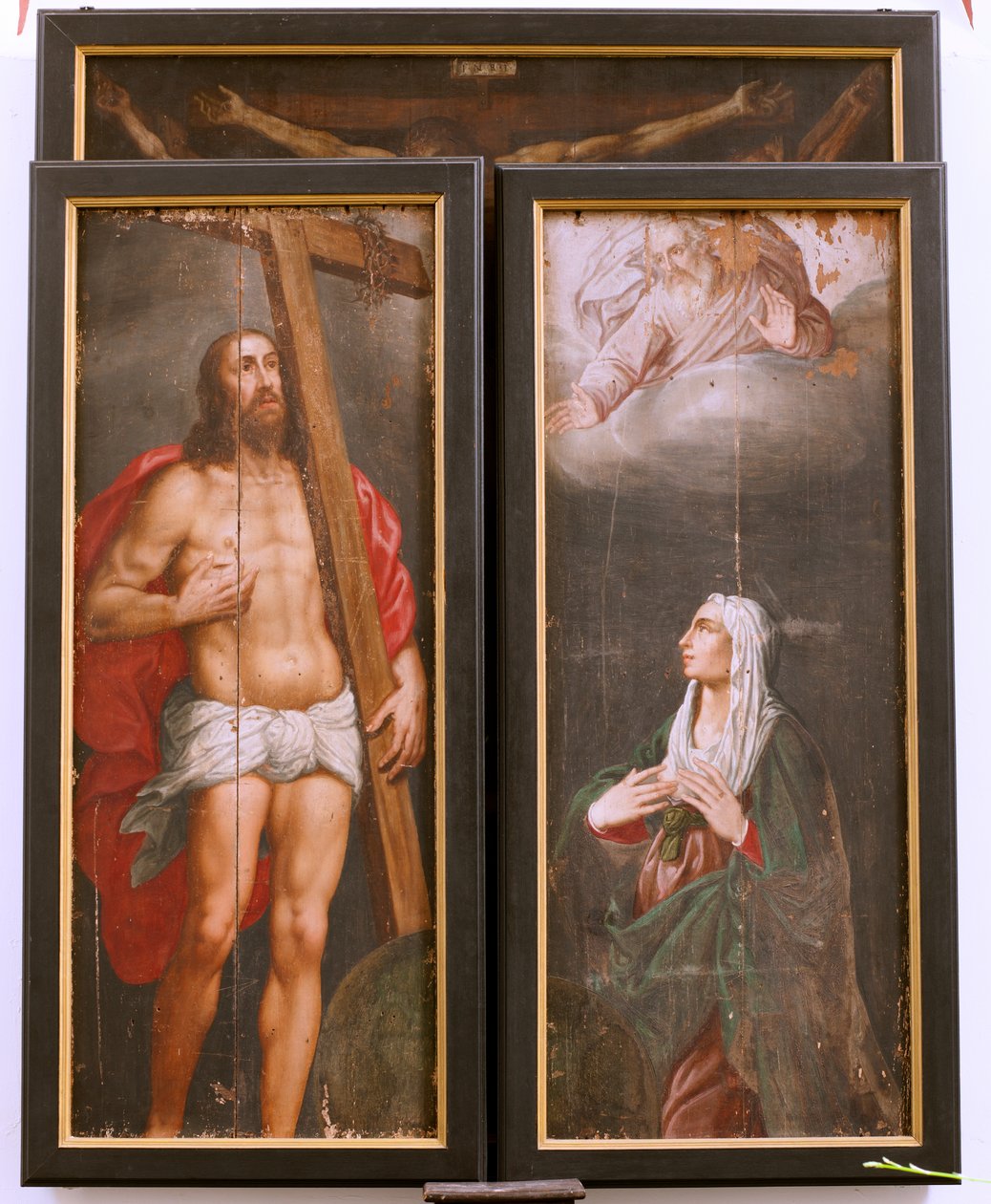 Igreja (Eglise Saint-martin). Interior. Tríptico. A Crucificação. de Unbekannter Künstler
