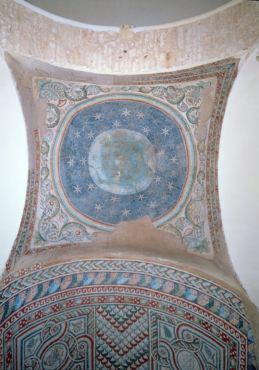 Cruz contra o céu noturno, decoração da cúpula, século V (mosaico) de Unbekannt