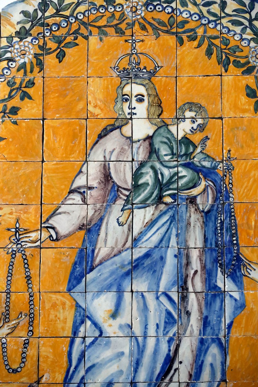 Museu de Évora. Azulejos. São Domingos recebendo o Terço da Virgem. Portugal. de Benjamin Baud