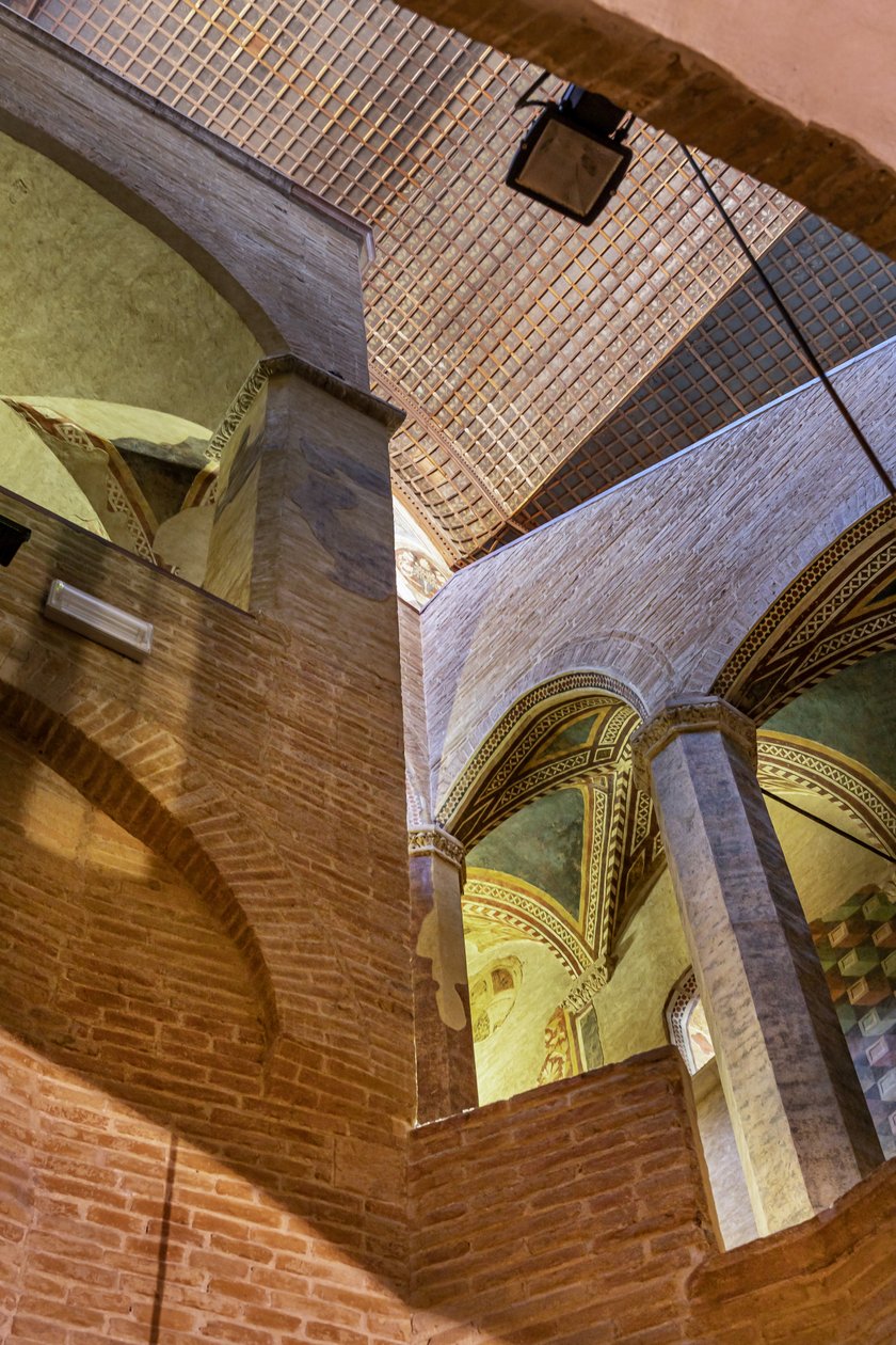Escada gótica, século XIII - XIV, Palazzo Trinci, Foligno, Umbria (foto) de Unbekannter Künstler