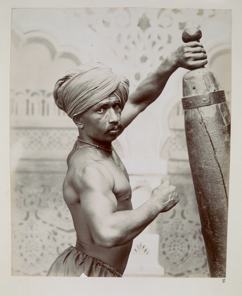 Ginasta do Bombay Theatre of Varieties na India and Ceylon Exhibition, Londres de Unbekannter Künstler
