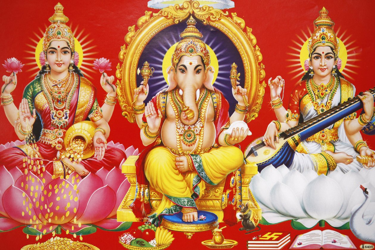 Deusa Hindu Laxmi, deus Ganesh & deusa Saraswati (da esquerda para a direita), , Índia de Unbekannt
