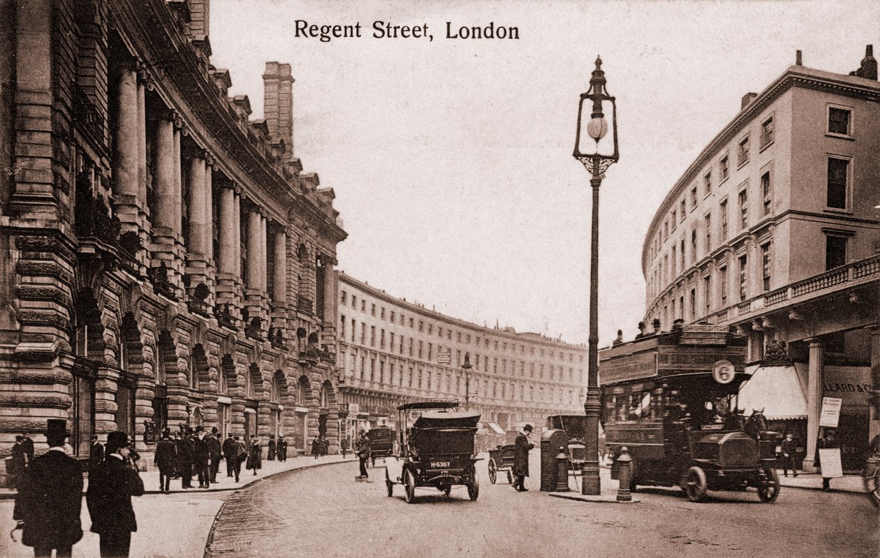 Londres - Regent Street com os primeiros eléctricos e automóveis. No início dos anos 1900 (cartão postal) de Unbekannter Künstler