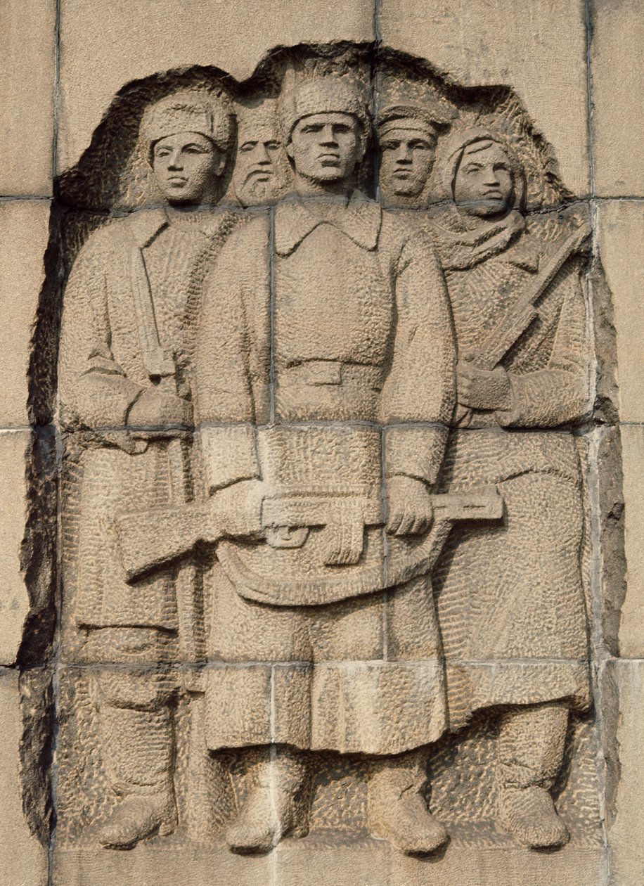 Monumento à resistência do povo russo durante o cerco alemão de 900 dias da cidade de Leninegrado, Cemitério de Pskarevski, relevo, São Petersburgo, Rússia, século XX de Benjamin Baud