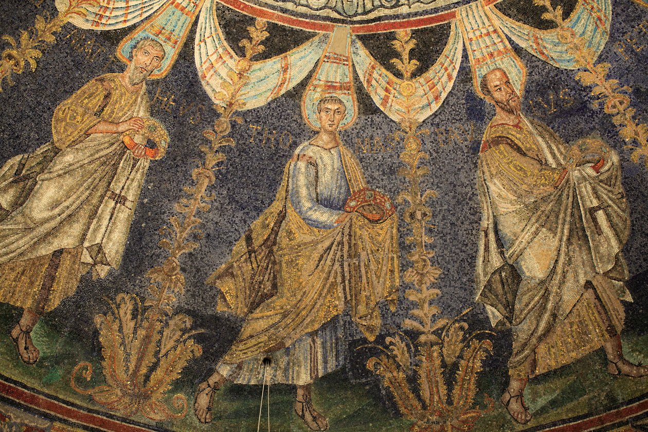 Mosaico do tecto do Baptistério de Néon. São Paulo e São Pedro. Pormenor da procissão dos doze apóstolos que se deslocam em torno do mosaico central em duas direcções, terminando com o encontro de São Pedro com São Paulo. Século V, Ravena, Itália. Reg de Unbekannt