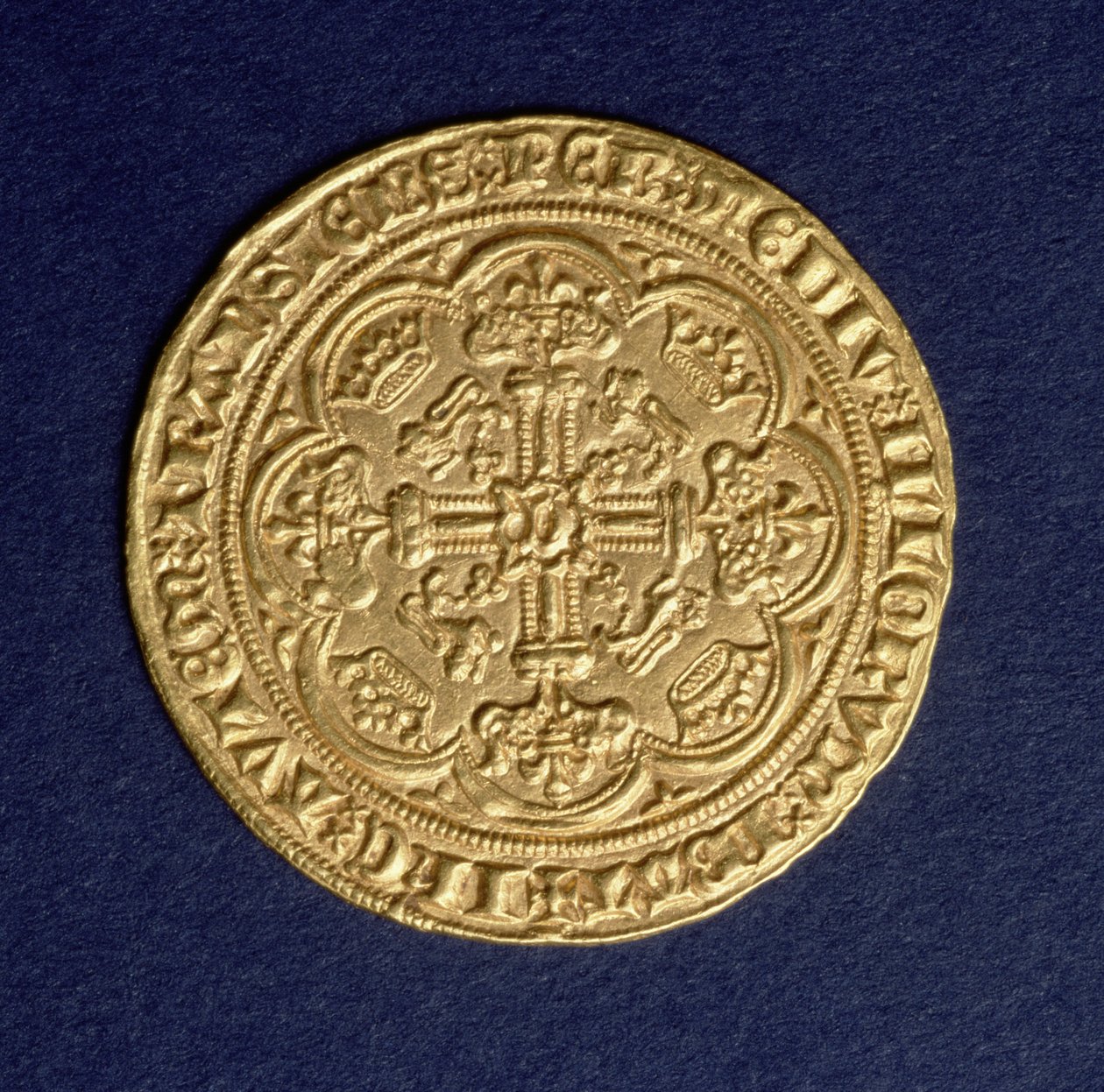 Nobre de Eduardo III (1312-77) inverso mostrando um padrão cruzado, Calais menta, introduzido 1344 (ouro) (para obverso ver: 110161) de Unbekannt
