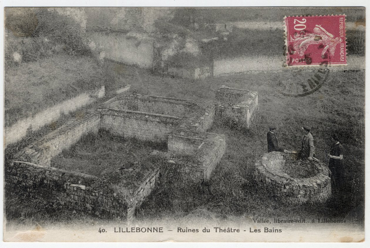 Normandia, Seine Maritime (76), Lillebonne: vista das ruínas do teatro e dos banhos romanos - Cartão postal no final do século XIX - início do século XX de William M. Timlin