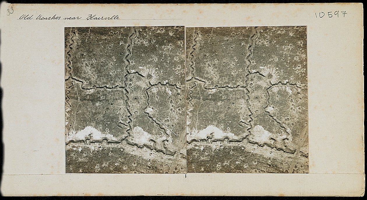 Velhas trincheiras perto de Blairville, França, c 1917-1918 de Unbekannt