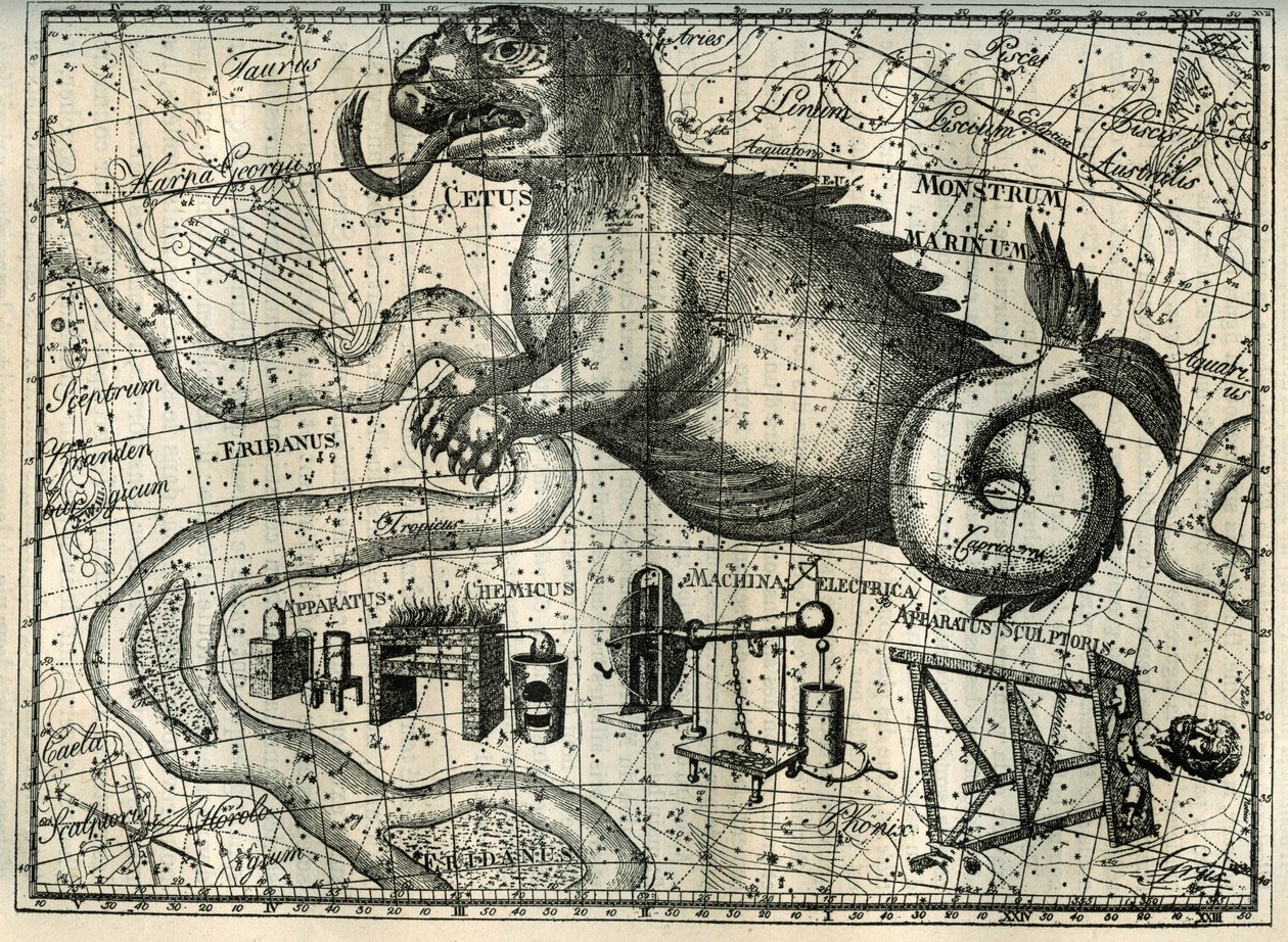 Uma das últimas constelações do sul visíveis em França é a da baleia, representada como um animal fantástico com uma língua bifurcada e uma longa cauda. Ao sul da baleia, os mapas celestes contêm três constelações modernas: o Sculptor
