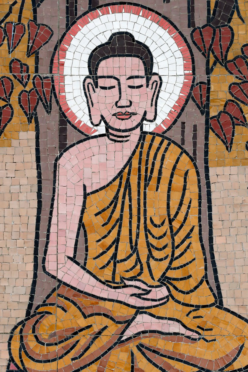 Ong Nui budista pagode, Afresco de parede, A vida do Buda, Shakyamuni Buda sentado na pose de meditação sob a árvore Bodhi, Quy Nhon, Vietnã, 2019 (foto) de Unbekannt