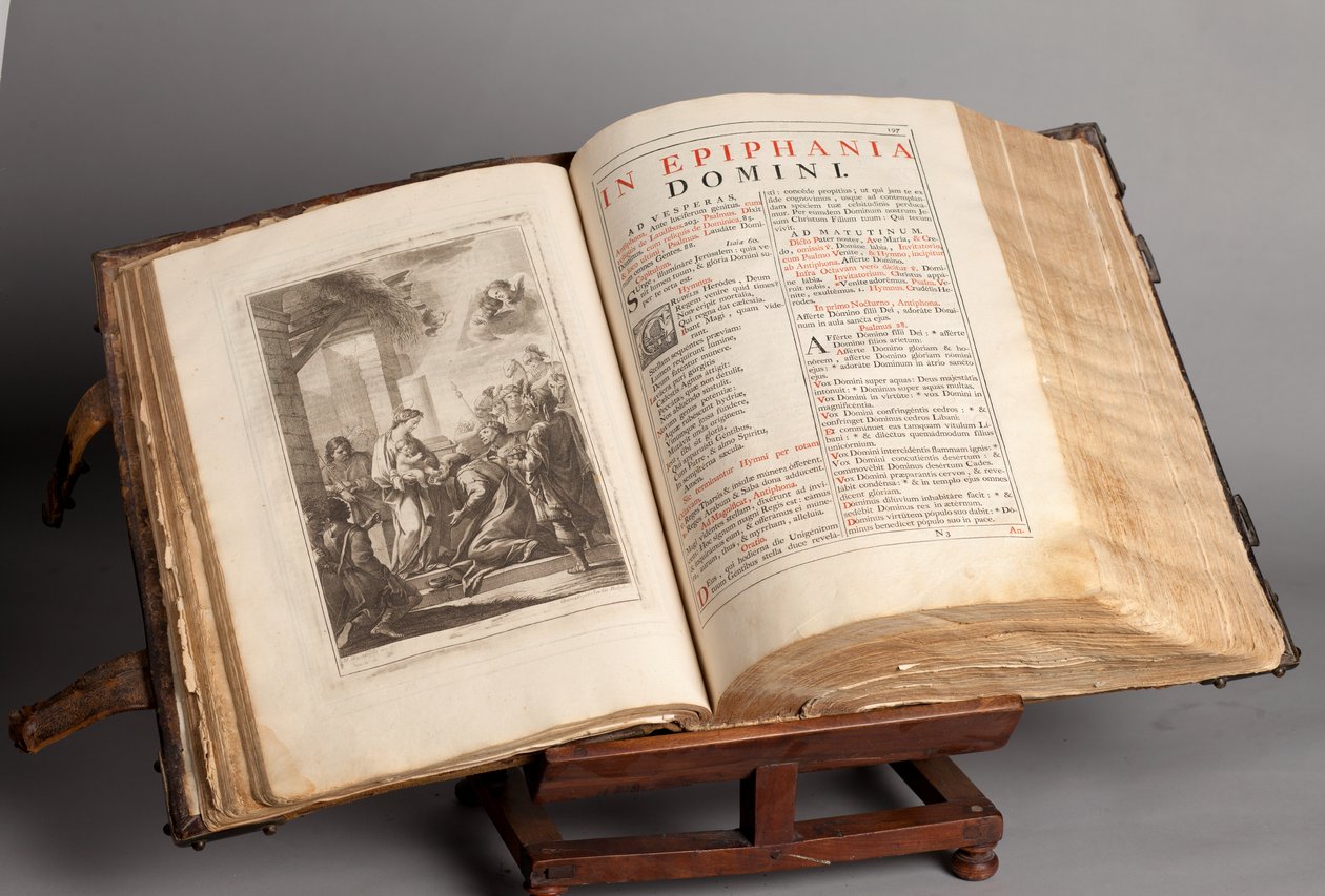 Museu Paroquial. Missal em latim. Gravuras de Joachim Ballester. Papel e couro. Século XVIII. de Unbekannt