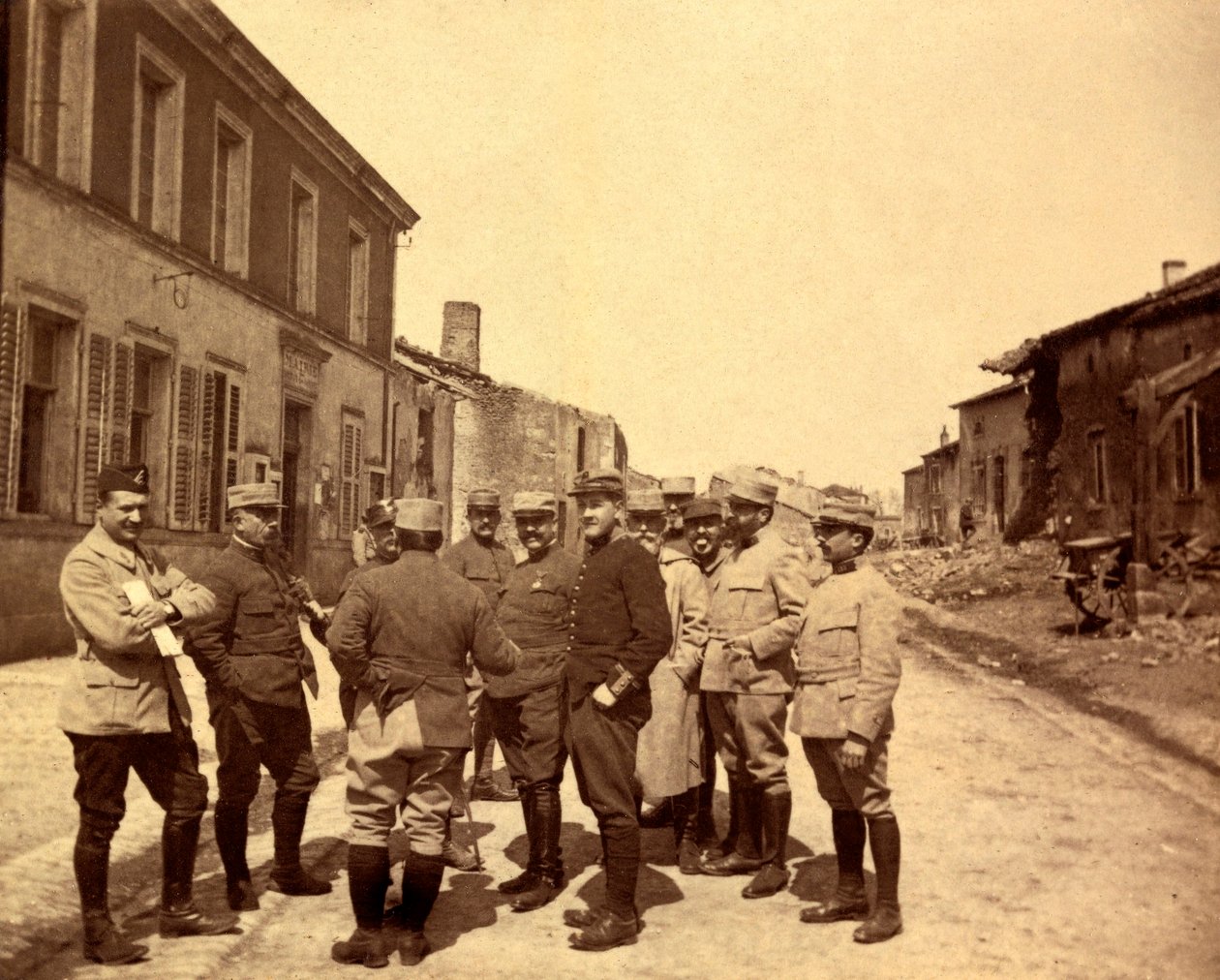 Fotografia de um álbum pessoal de um tenente de infantaria durante os primeiros meses da Primeira Guerra Mundial de Unbekannt