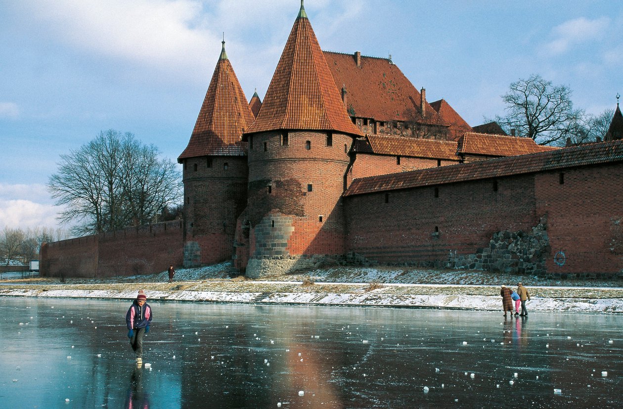Polónia, voivodia de Pomerskie, Malbork, Castelo, fortaleza gótica construída pela Ordem Teutónica de Benjamin Baud