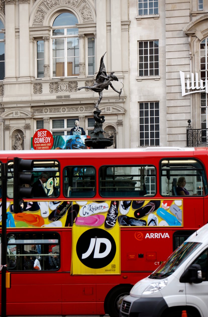 Red London Bus, Piccadilly (foto) de Unbekannt