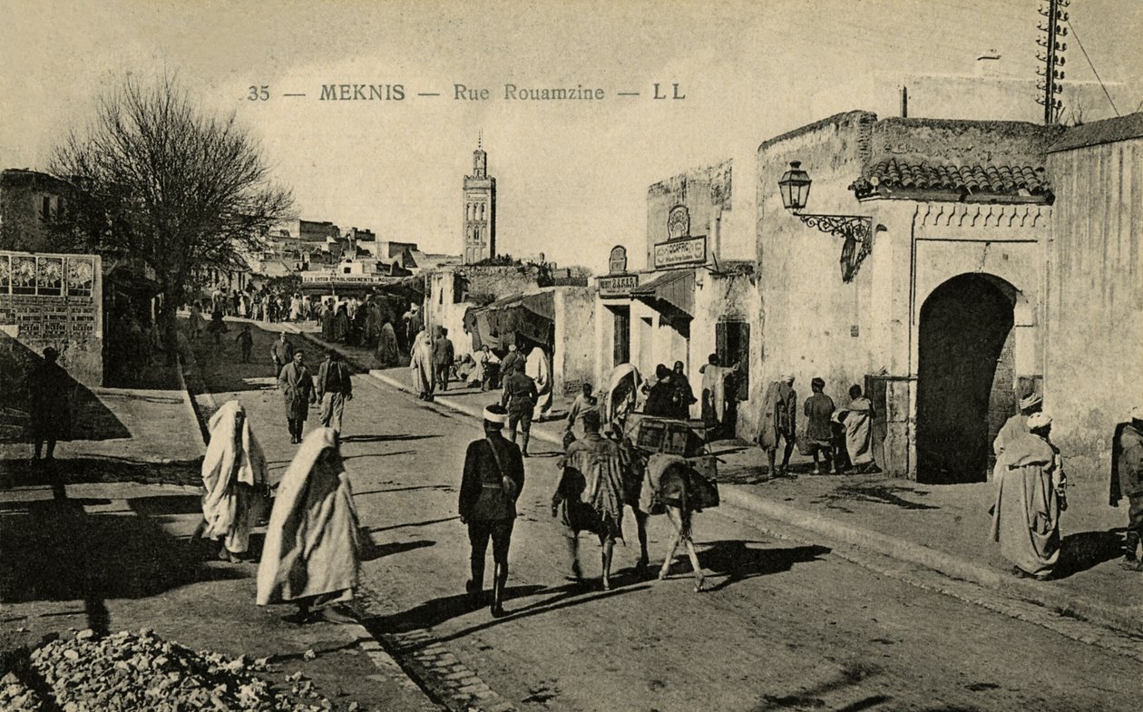 Rue Rouamzine em Meknes, Marrocos de Unbekannter Künstler