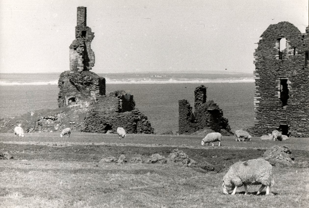 Ruínas de um castelo, Wick, Highlands (foto a p/b) de Unbekannt
