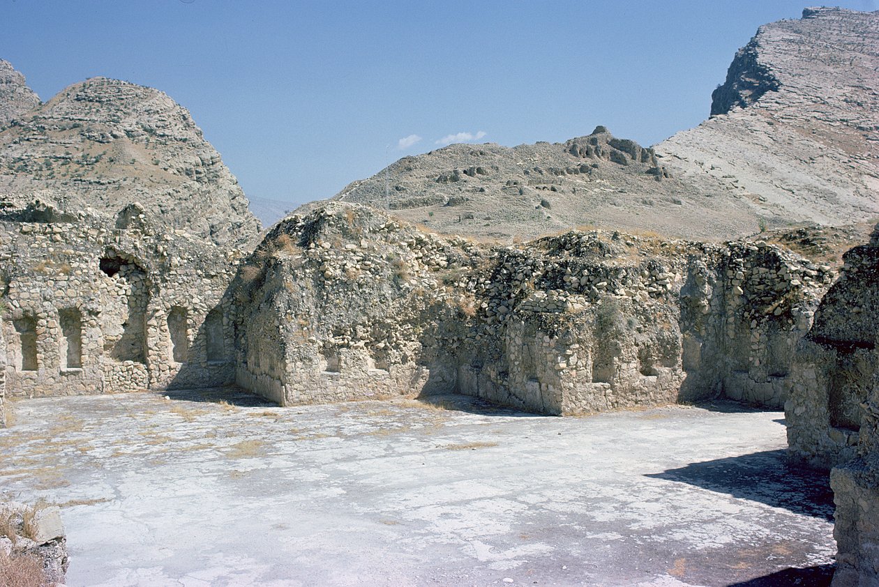 Ruínas do Palácio do Rei Shapur I (241-72), Sassaniano (foto) de Unbekannt