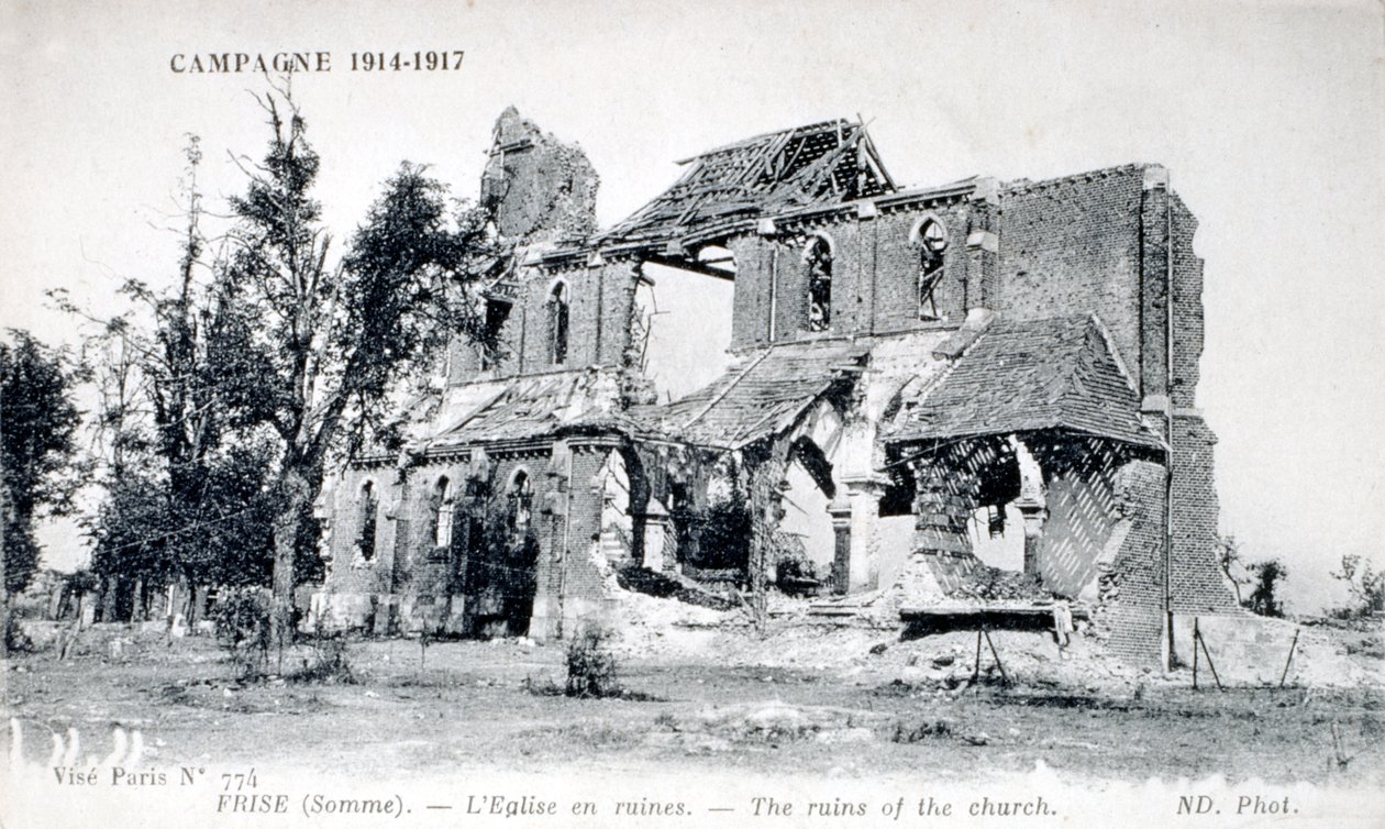 Ruínas da igreja na aldeia de Frise, Somme, França 1914-1918 (postal) de Unbekannter Künstler