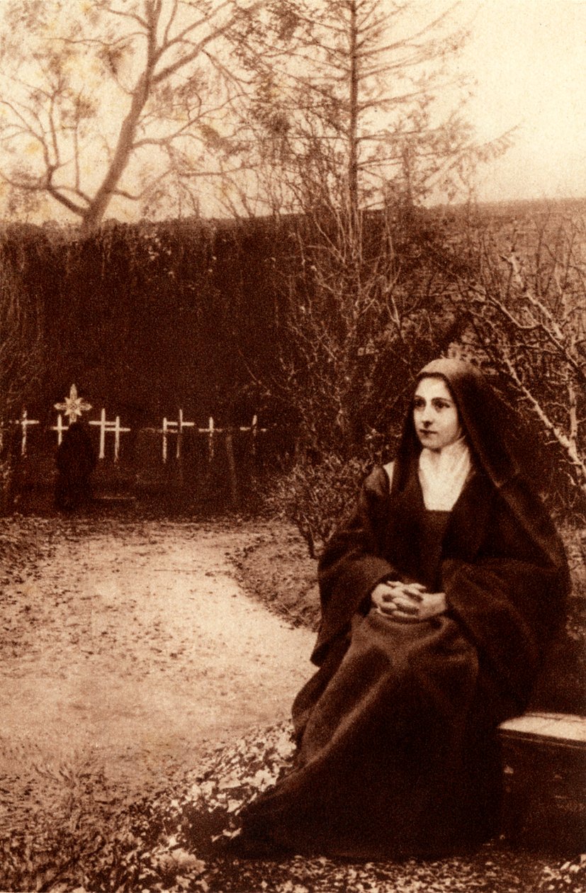 Santa Teresa do Menino Jesus meditou nos jardins do mosteiro de Lisieux. 1948 (impressão fotográfica) de Unbekannter Künstler