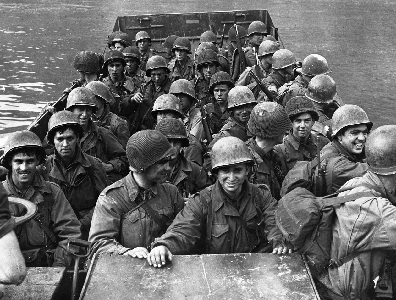 Segunda Guerra Mundial (1939-1945) - Segunda Guerra Mundial (II Guerra Mundial ou 2ª Guerra Mundial): Boppard perto de Coblença (Alemanha) 22 de março de Unbekannt