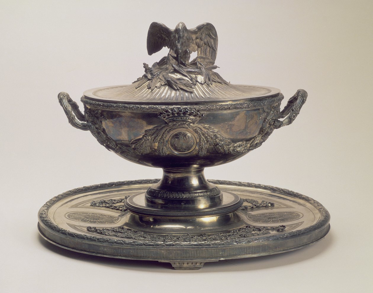 Uréola de prata e estande do Saltykov Service, de Robert Joseph Auguste (1725-1805), Paris de Unbekannt
